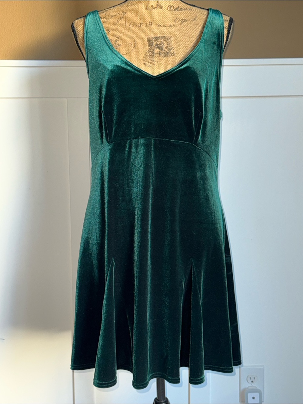 Victoria’s Secret Green Velvet Sleeveless Mini Coquette Y2K Fairycore Skater